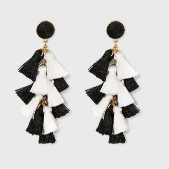 sugarfix by baublebar Jewelry - NWT SUGARFIX by BAUBLEBAR TASSEL DROP EARRINGS